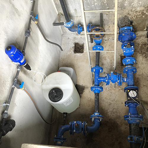 Dosatron non-electric dosing pump used in Brivadois 5
